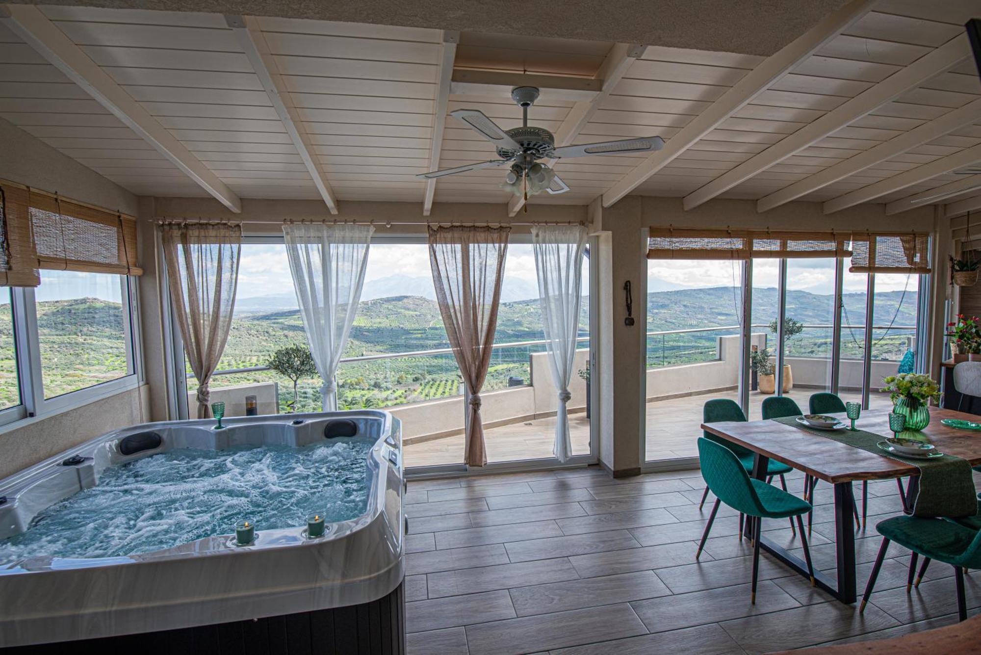 Nikola's Endless View Apartment