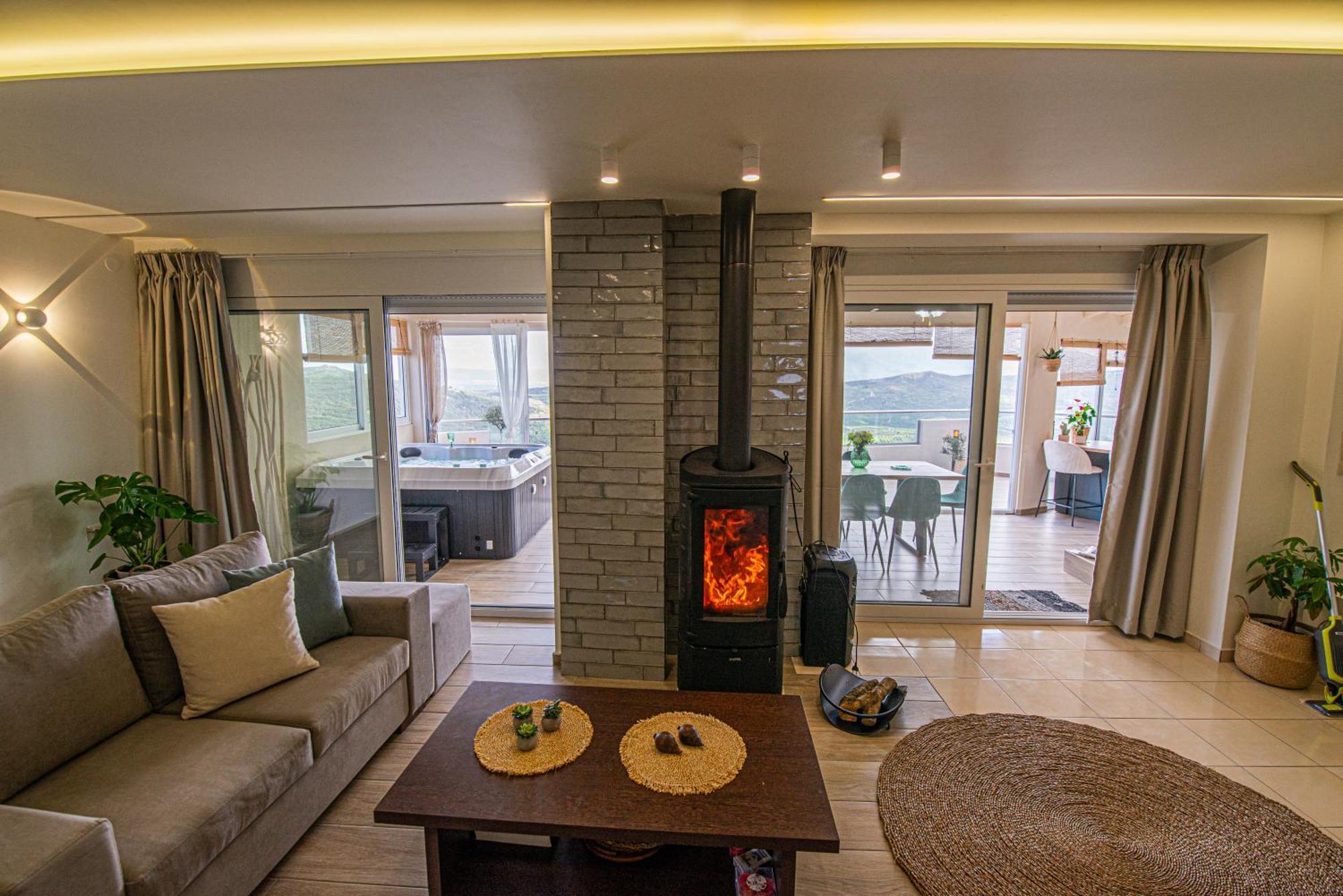 Nikola's Endless View Apartment Stironas
